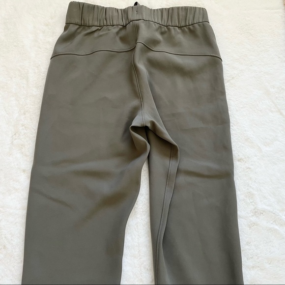 LULULEMON ON THE MOVE STRETCH HIGH RISE PANT Size 2 Minimalist Contemporary - Picture 4 of 11